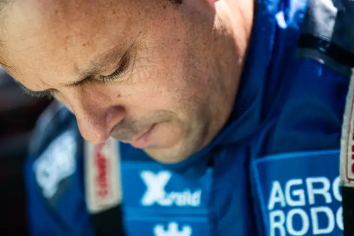 Andalucía Rally 2021: close portrait of driver in blue race suit