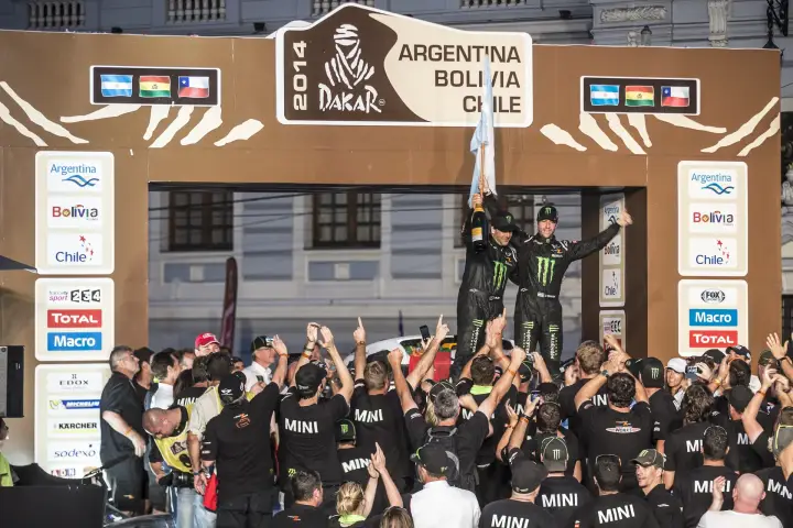 Dakar Rally 2014: Crew celebrates on winner podium stage