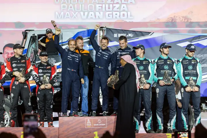 Dakar Rally 2026: NORDIS team on awards ceremony podium stage